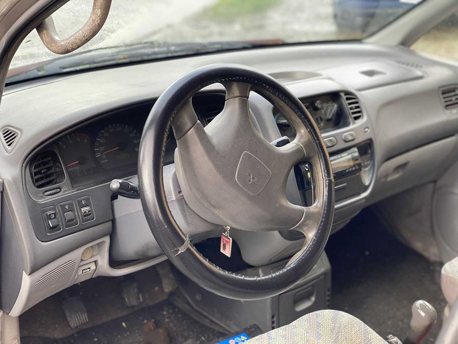 PEÇAS Mitsubishi L400 Space Gear 2.5 TD