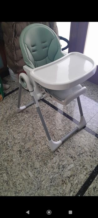 Cadeira de bebe para refeição