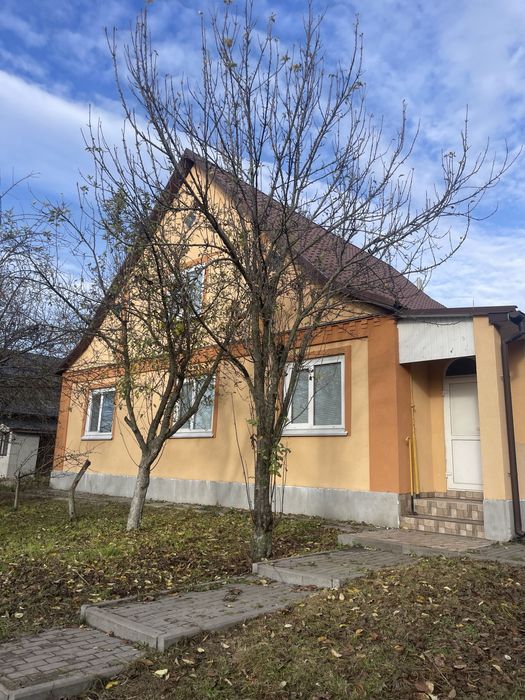 Продається будинок с. Стовпʼяги