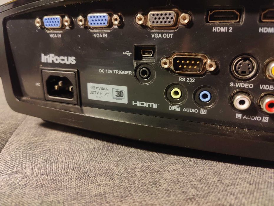 Full HD 4000ANSI 1920x1080 projektor DLP 3D infocus in3138 profesjonal