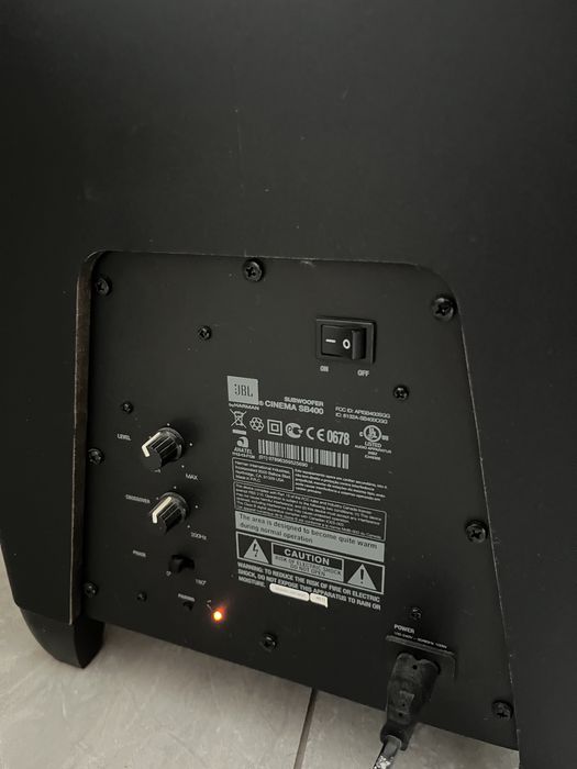 Soundbar  subwoofer  jbl SB 400