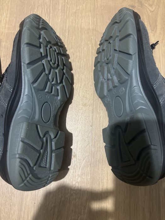 Vendo bota biqueira de aço 39