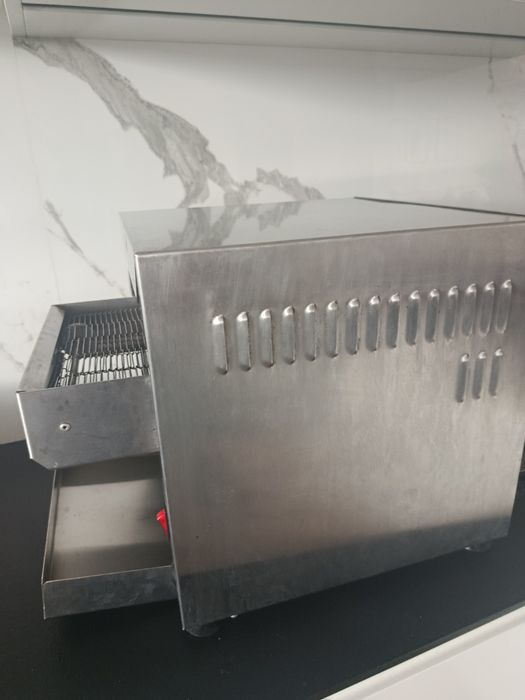 Grill/opiekacz taśmowy gastronomiczny