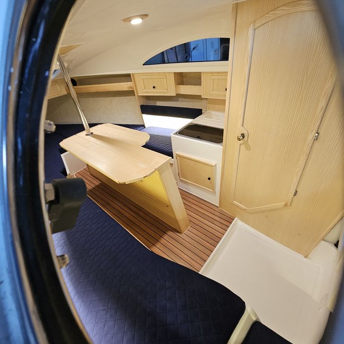 SPRZEDAM NOWY JACHT ŻAGLOWY
              Saturn 21