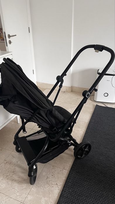Conjunto Cybex: Ovinho Aton M Gold + Carrinho passeio Eezy S Twist+, Base Isofix Aton M e adaptadores