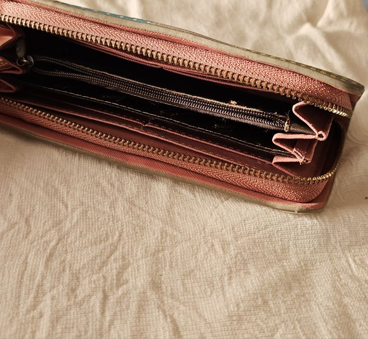 Carteira (entrega em mão)