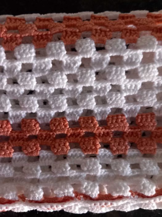 Bolsa de crochê artesanal