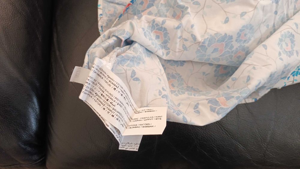 Blusa assimétrica da Mango