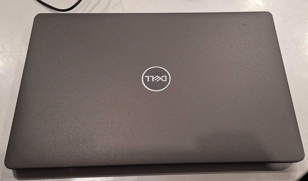 Laptop Dell Latitude 5500 Intel i7 -8665U| 16 GB RAM| 256 GB SSD| 15,6" | W11