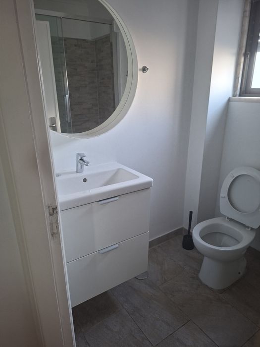 Móvel wc com lavatório e torneira Roca