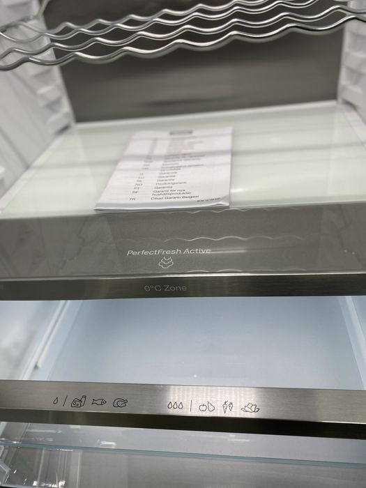 Side by side Miele KF 7772. Duo. 23 year. Вбудовані холодильники