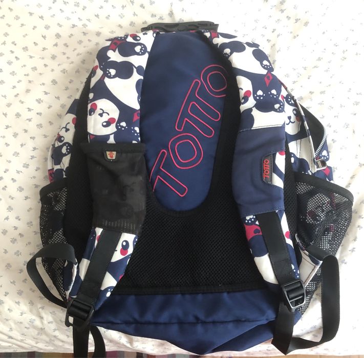 Mochila Totto, em bom estado64285112121603121