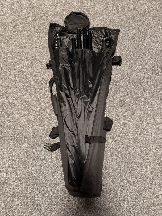 Neewer stojak podtrzymujący tło + greenscreen i biale tło