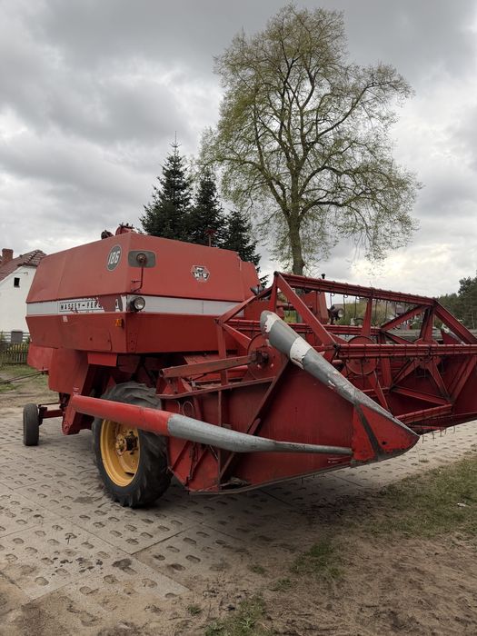 Kombajn Massey ferguson 186