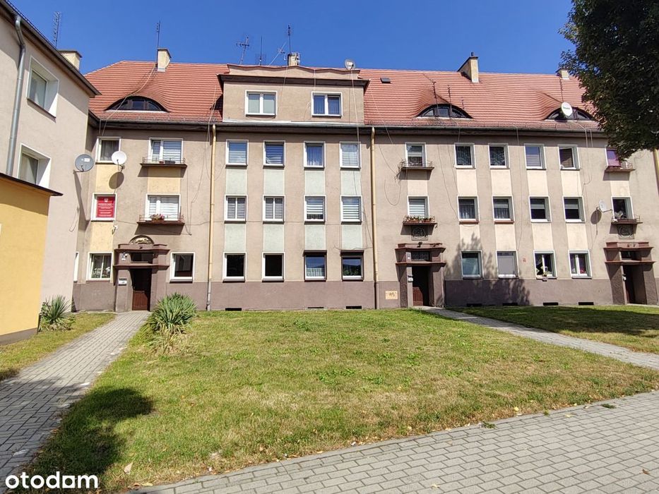 Mieszkanie 3-pokojowe na parterze – Oleśnica