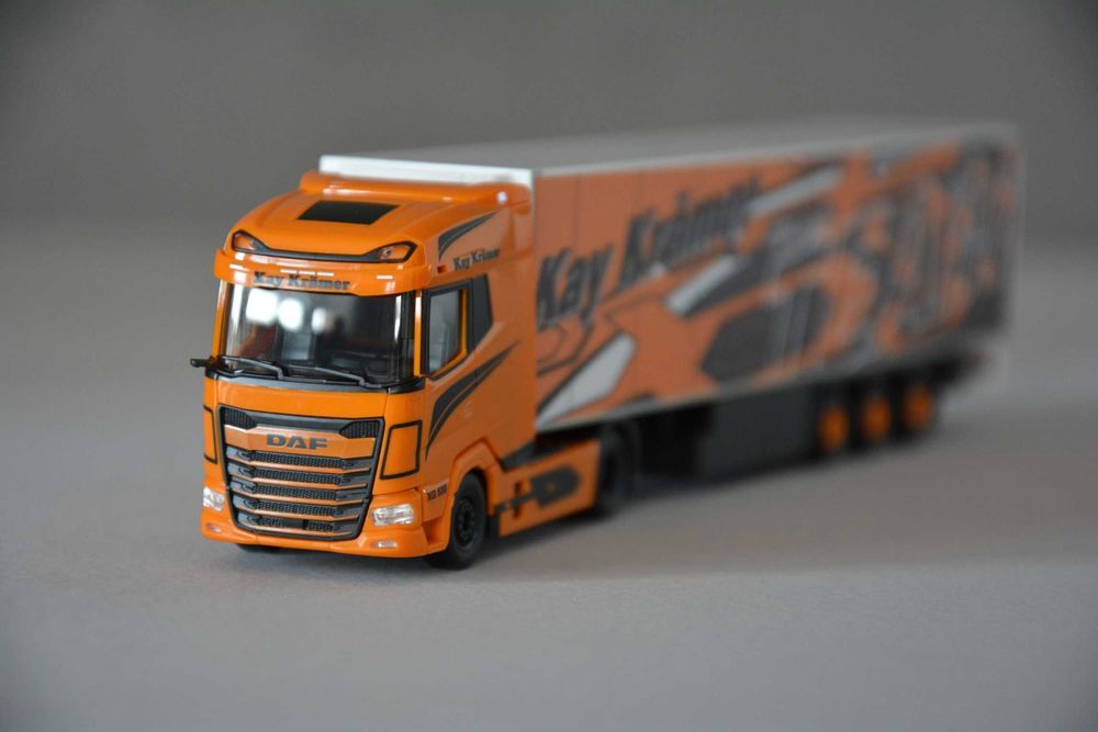 1:87 (H0) Herpa 317634 - DAF XG+ z chłodnią - Kay Kramer