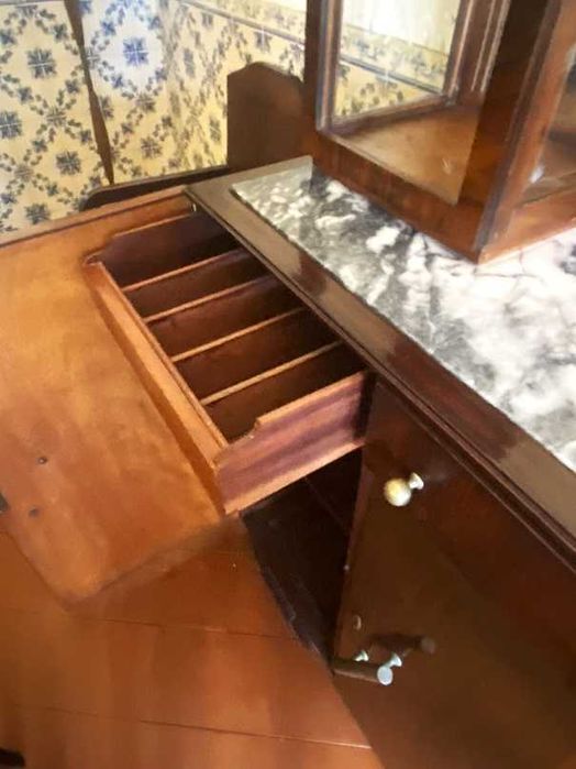 Conjunto de Sala - Art déco - Aparadores, cristaleira e mesa