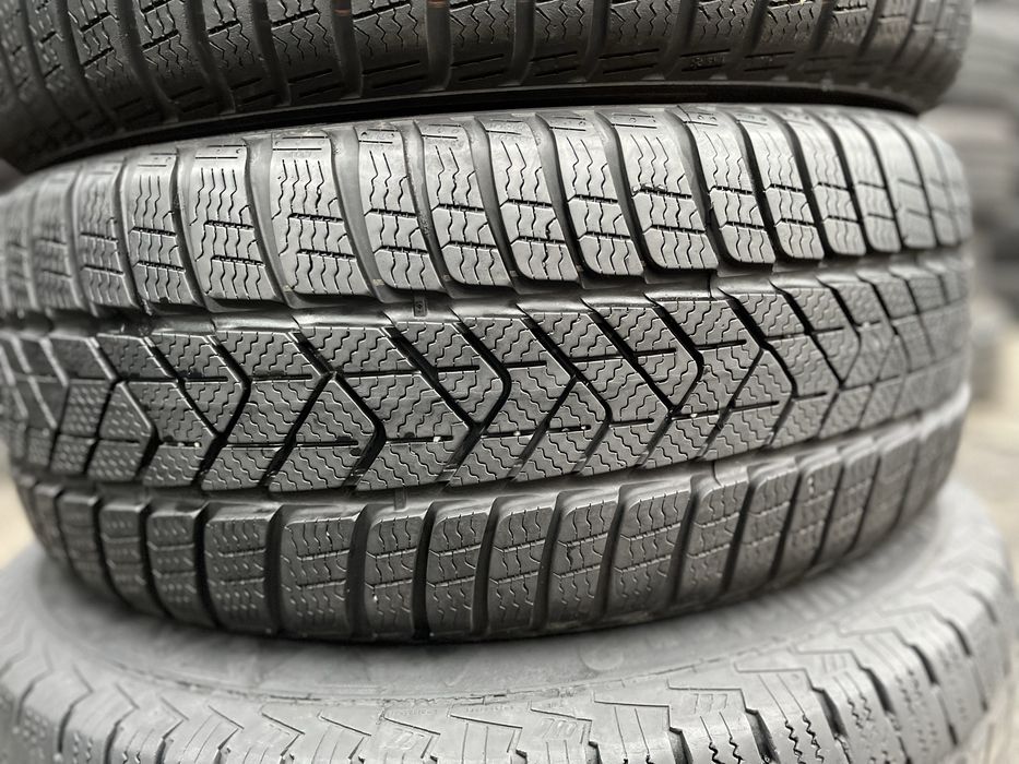235/50/R19 (зима) Pirelli sottozero 3