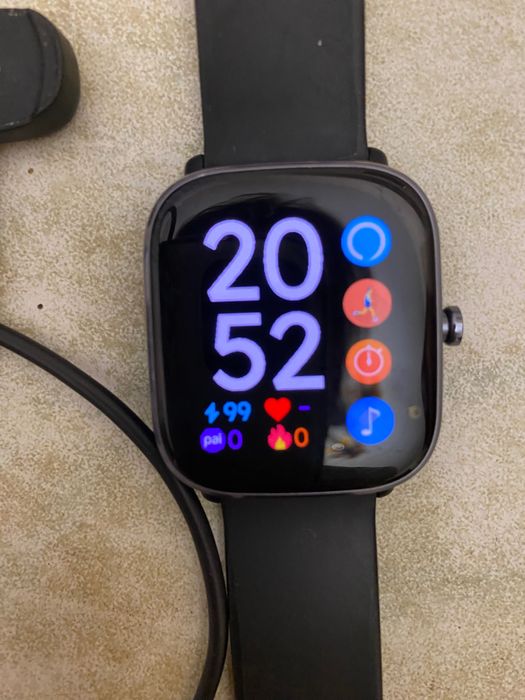 Смарт часы Амазфит Amazfit GTS 2 mini  б/у смарт годинник с зарядным