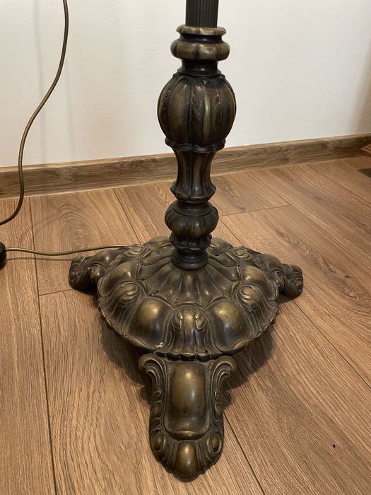 Mosiężna podłogowa lampa witrażowa Tiffany