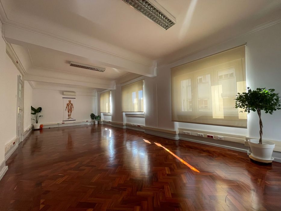 Espaço para de grupo yoga/pilates
