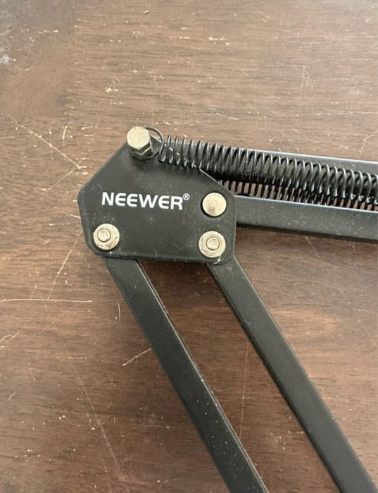Braço de microfone de estúdio Neewer preto