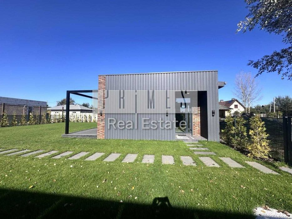 Продаж будинок з ремонтом у закритому котеджному містечку, Підгірці