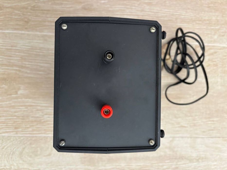 Преобразователь с 220 на 12 вольт