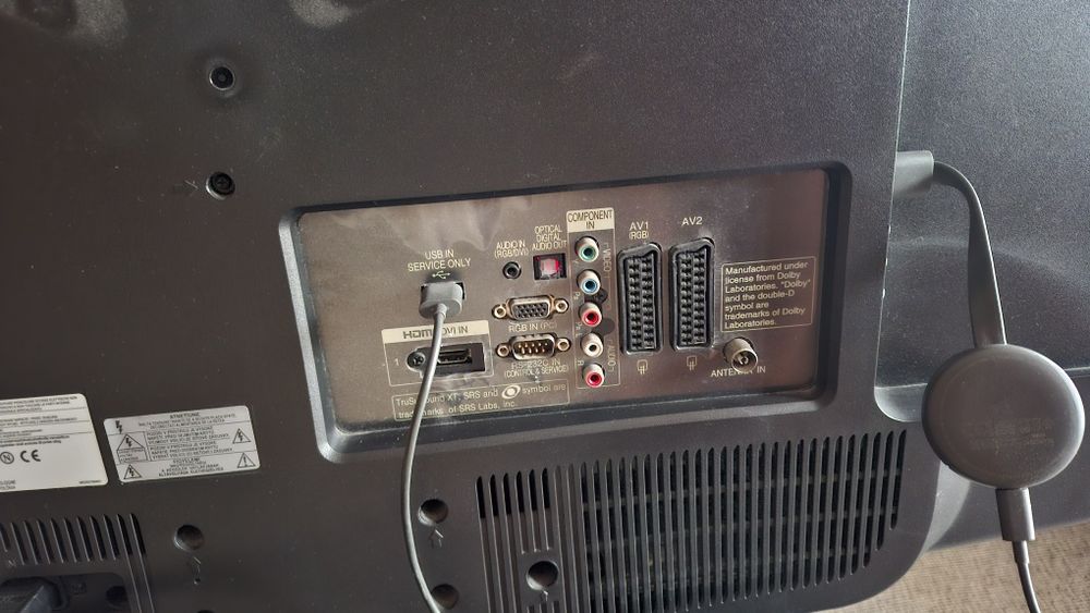 Tv 32 oferta Chromecast para partilha de conteúdos mobile