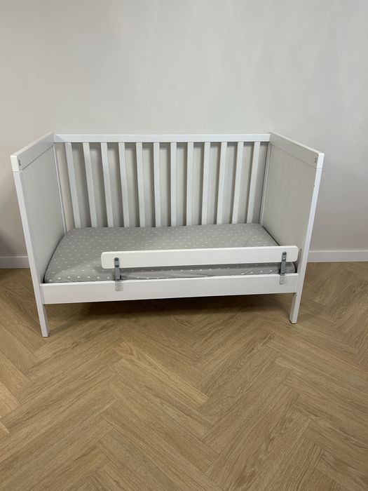 Lozeczko ikea z materacem