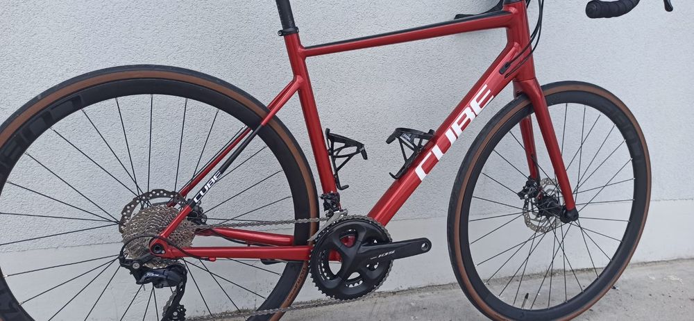 CUBE ATTAIN SL DISC, SHIMANO (hydraulika/sztywne osie), Rozmiar 56
