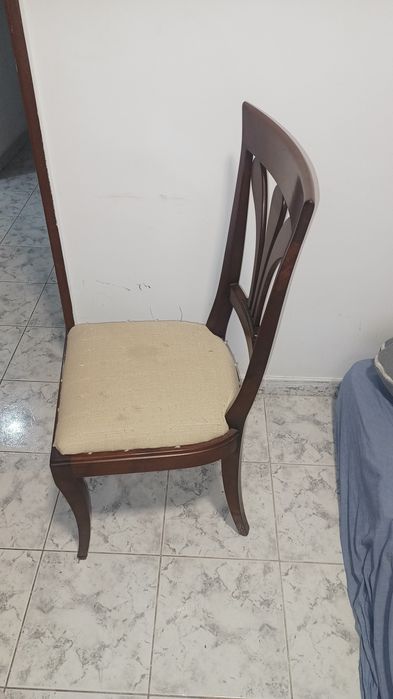 Vendo 6 cadeiras mesa jantar