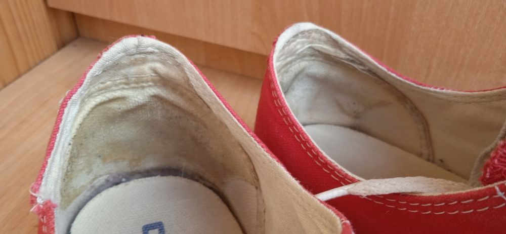 Кеди Converse all star гарному стані, дефекти фото 6. Фото7  залишки в