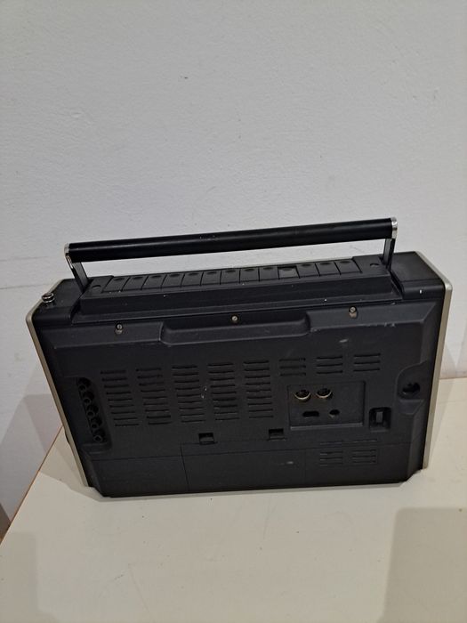 Tramp w100  радіоприймач