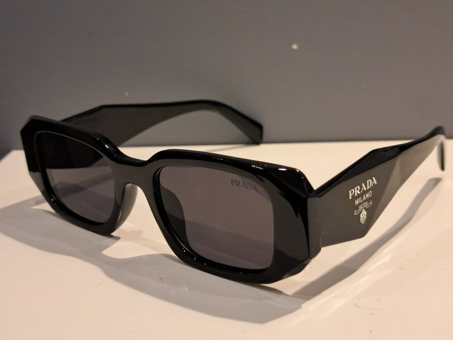 PRADA czarne damskie nowe okulary przeciwsłoneczne logo filtr uv 400