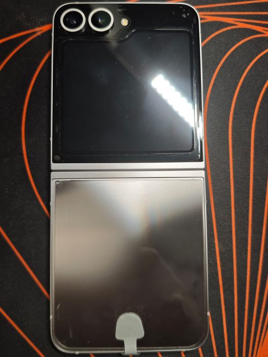 Samsung Galaxy Z Flip 6 – 512 GB – Silver Shadow