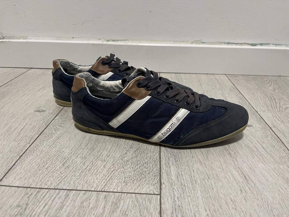 Buty Bugatti rozmiar 42 (wkładka ok. 28 cm)