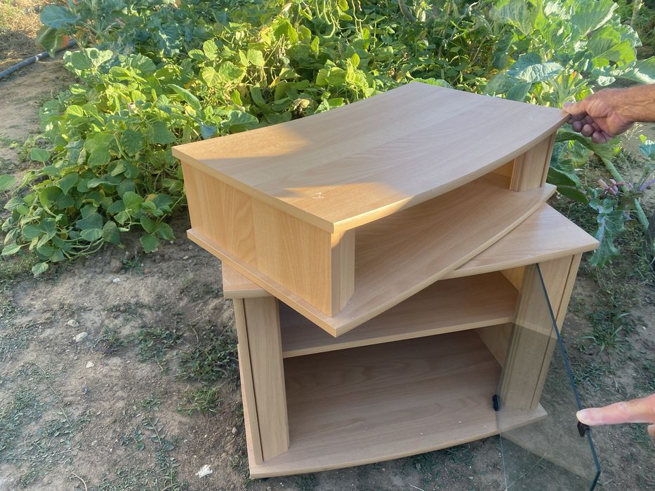 Movel de Sala  com porta de vidro