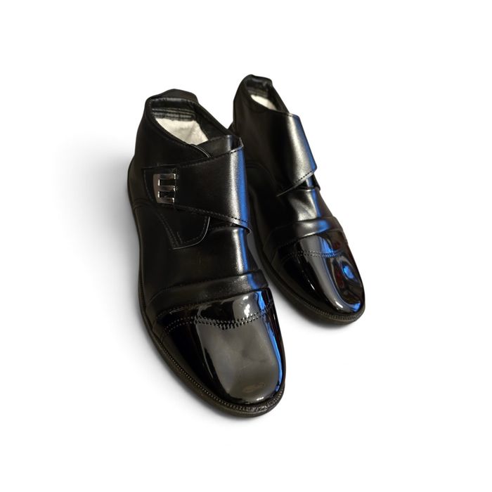 Eleganckie czarne buty męskie, nowe, nieużywane, rozmiar ok. 42