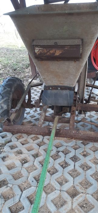 Traktor jak c360 kultywator pług rozsiewacz kos