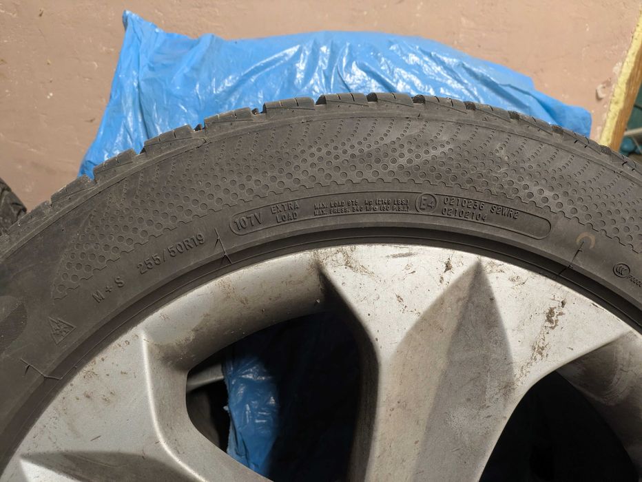 Koła do samochodu - opony 255/50R19 + Aufelgi