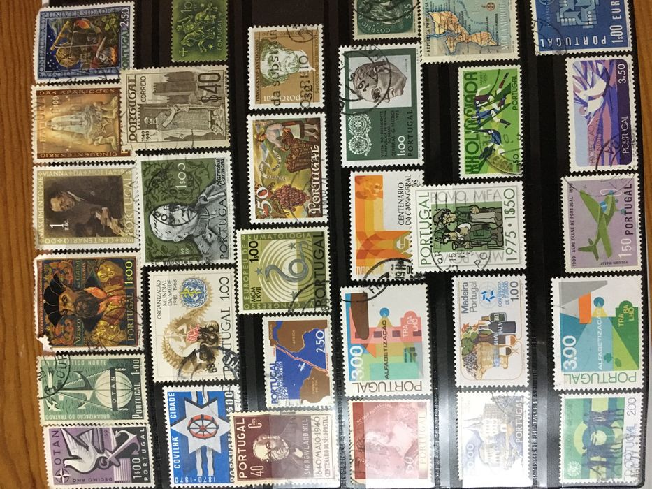 Coleção com mais de 300 selos