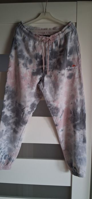 Spodnie dresowe damskie