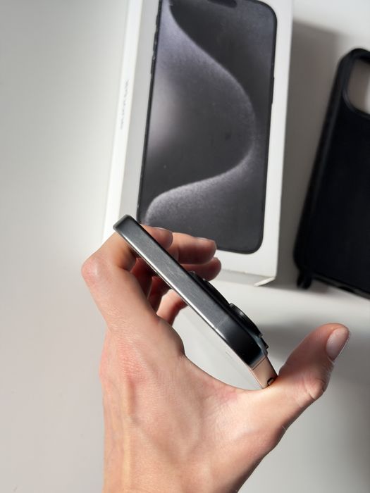 Iphone 15 pro max 1 Tb Black Titanium e-sim