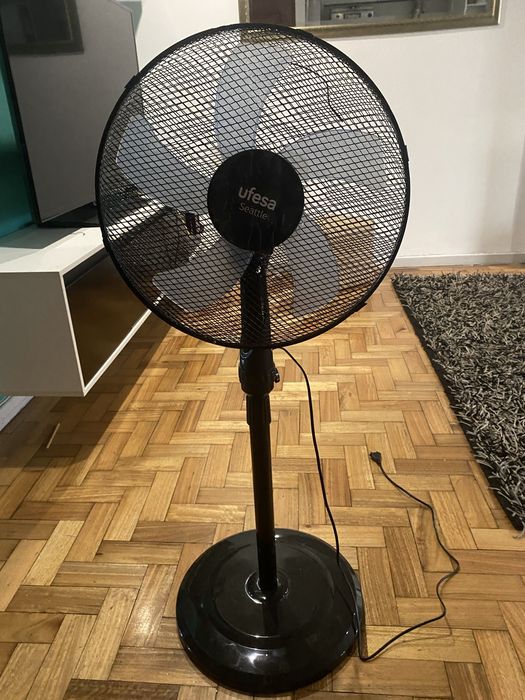 Ventoinha de pé -nova