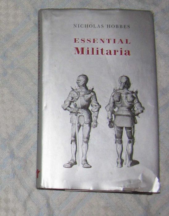 Н. Хоббс. Essential Militaria