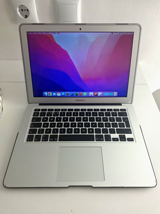 MacBook Air 13" 2017 c/256GB SSD e bateria semi-nova
