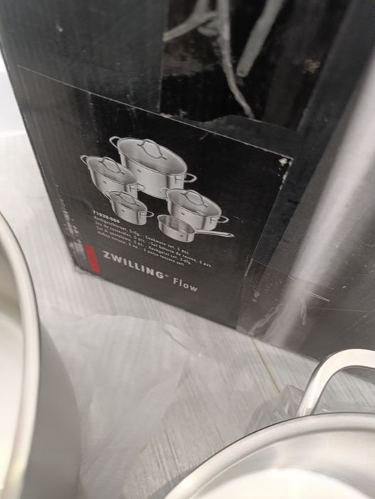 Zestaw garnków Zwilling Flow 9 el.