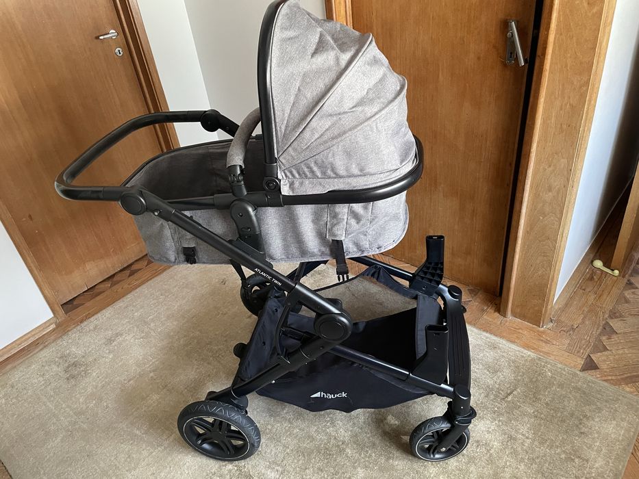 Selling a Twin Stroller510912851073443842