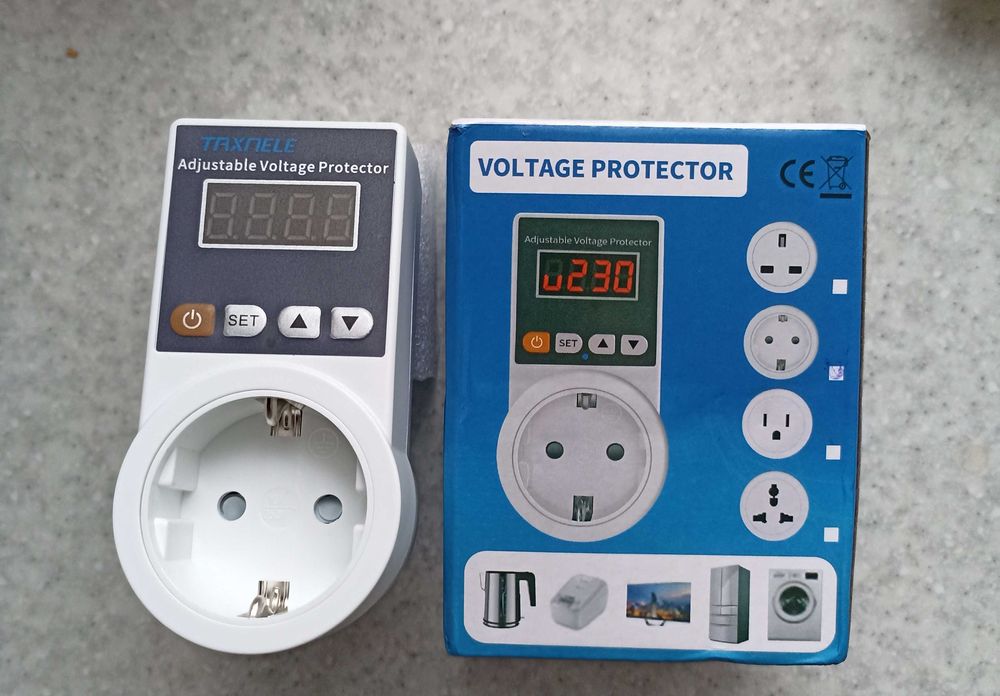 Реле захисту у розетку від перепадів напруги барьер